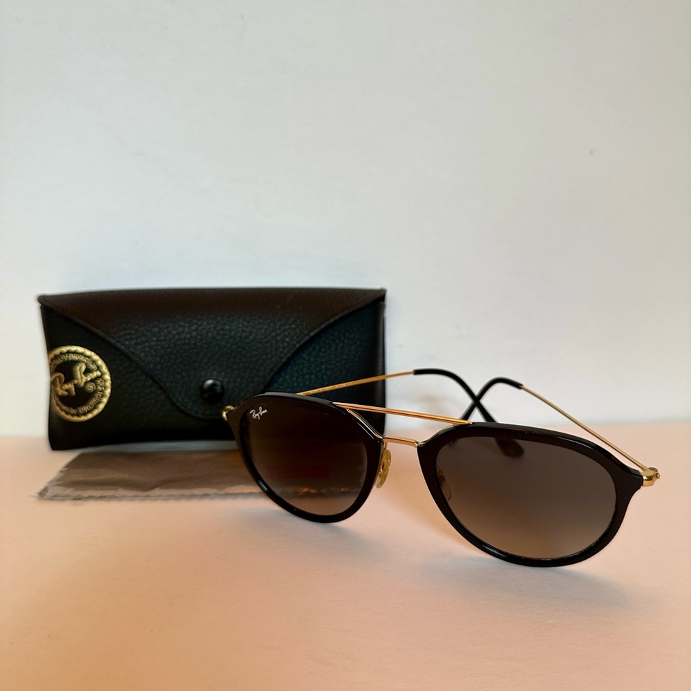 Ray-Ban Black/Gold Frame with Gold Detail Sunglasses - Picture 4 of 11